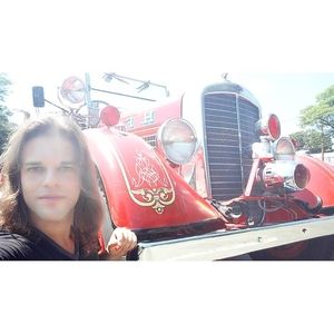 Meet your Posher, Eric